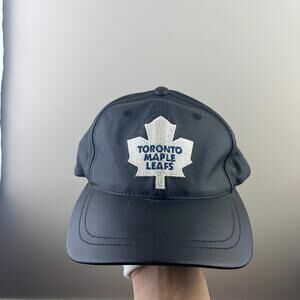Vintage 90s Toronto Maple Leafs Leather Strapback Hat